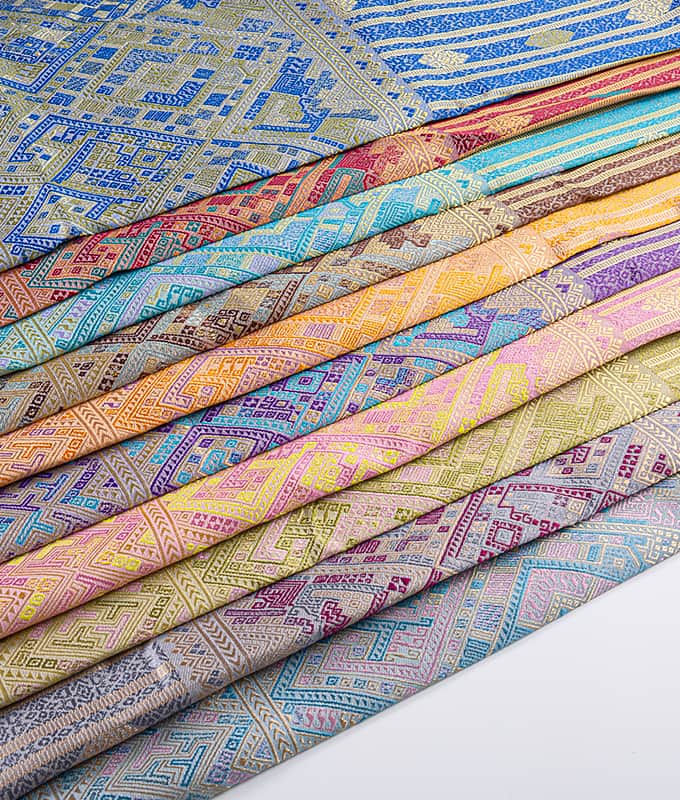 Ihåligt polyester jacquardtyg för laotisk traditionell sarong